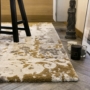 Kép 4/5 - myNassau 770 arany szőnyeg 80x150 cm